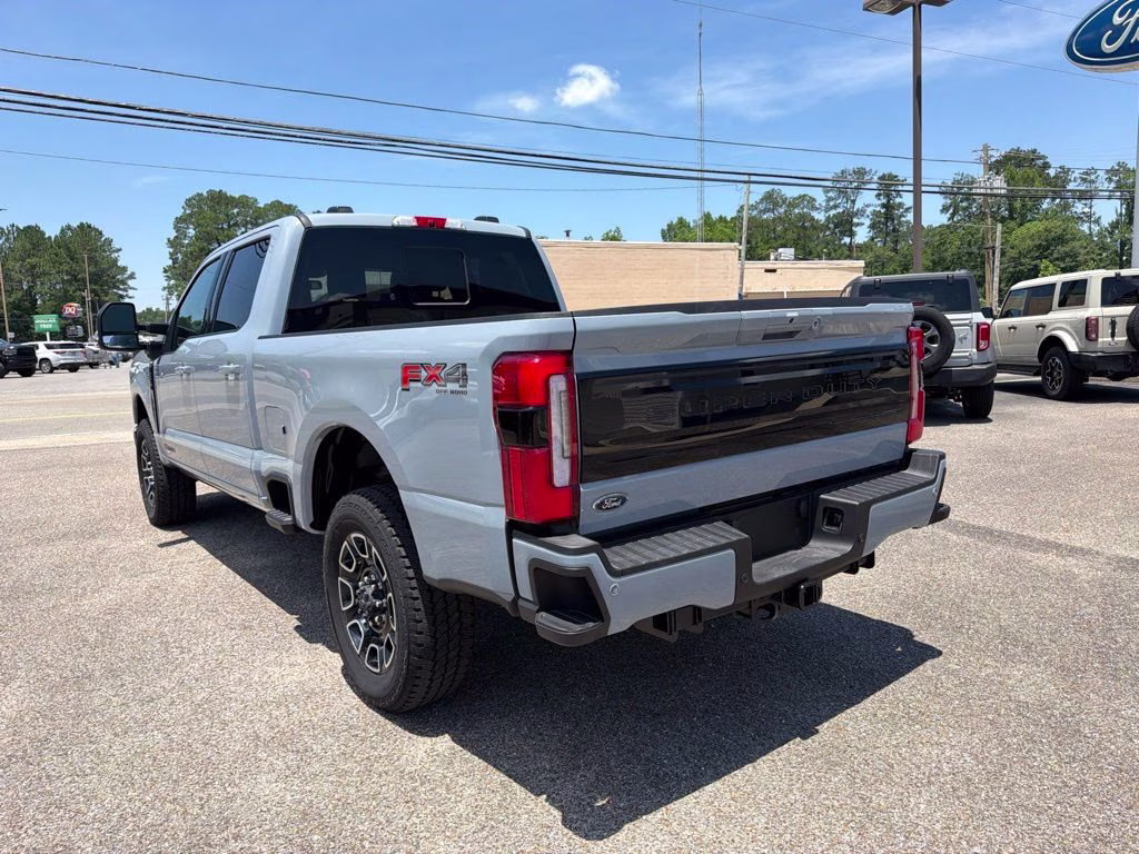 2026 Glacier Gray Metallic TriCoat Ford Super Duty F-350 SRW Platinum 4X4 Truck