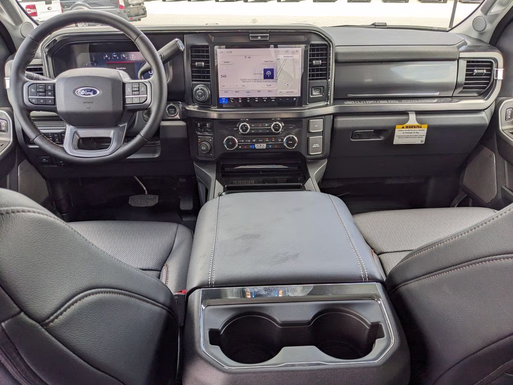 2026 Oxford White Ford Super Duty F-350 SRW Lariat 4X4 Truck