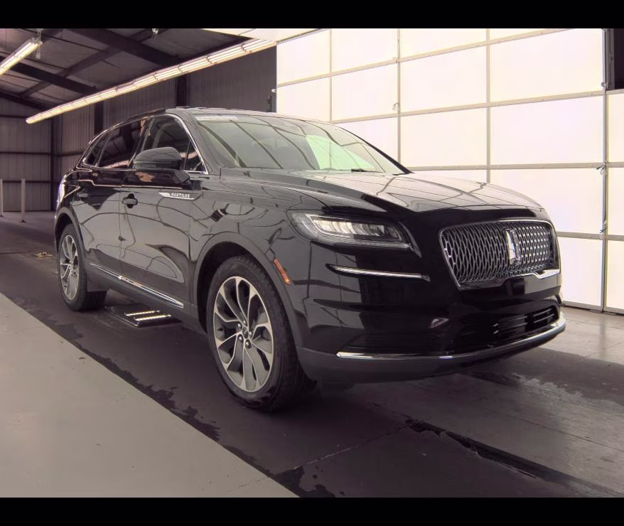 2022 Infinite Black Metallic Clearcoat Lincoln Nautilus Reserve AWD SUV
