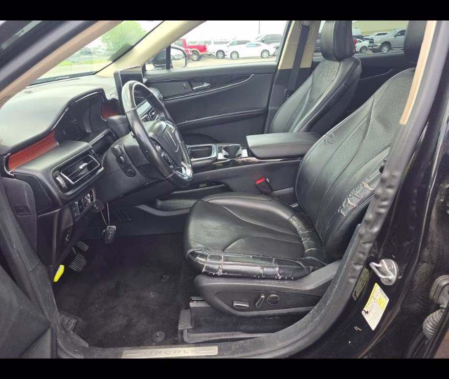 2022 Infinite Black Metallic Clearcoat Lincoln Nautilus Reserve AWD SUV