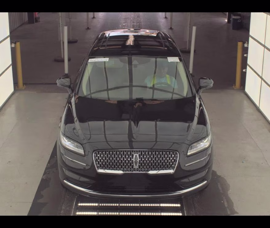 2022 Infinite Black Metallic Clearcoat Lincoln Nautilus Reserve AWD SUV