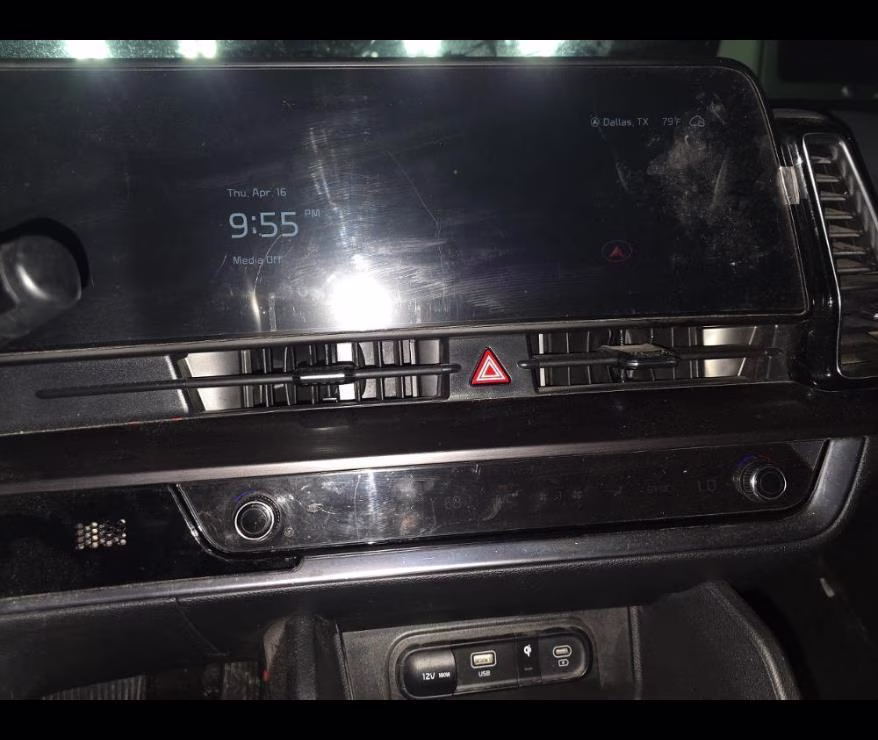 2025 Glacial White Pearl Kia Sportage EX FWD SUV