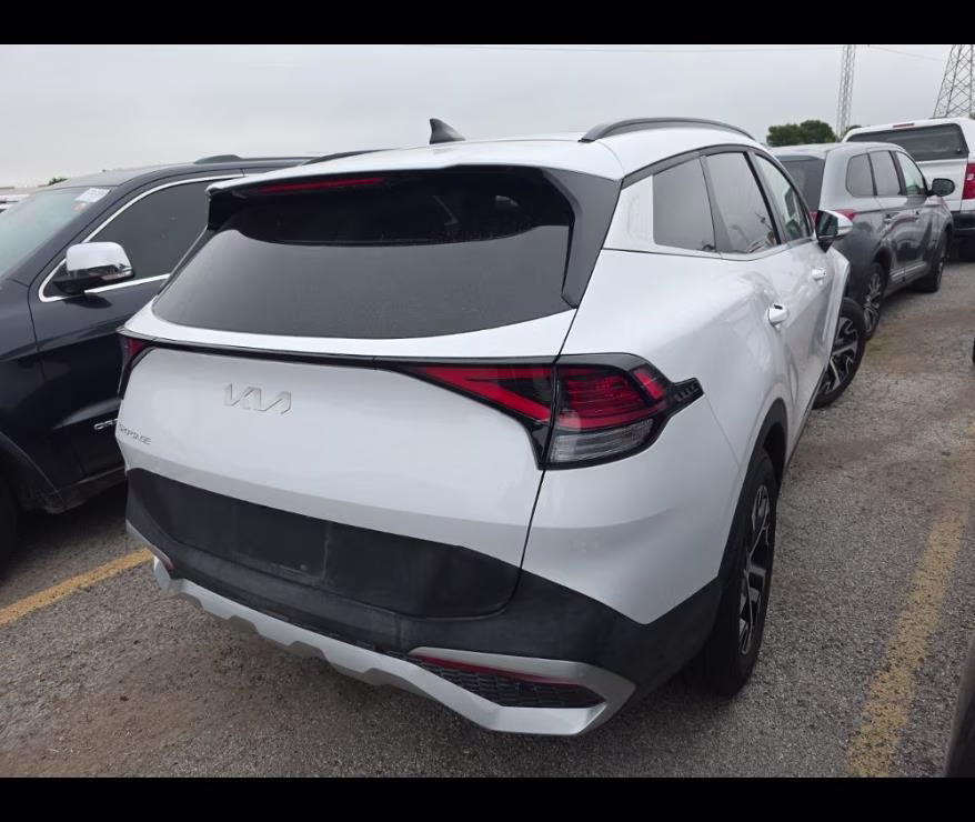 2025 Glacial White Pearl Kia Sportage EX FWD SUV