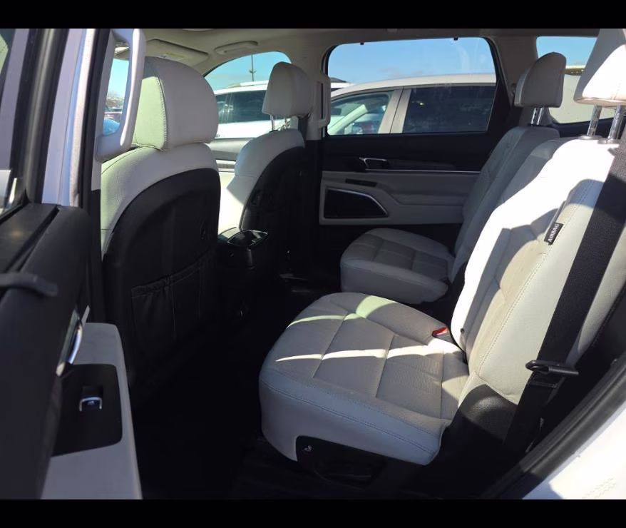 2024 Glacial White Pearl Kia Telluride SX AWD SUV