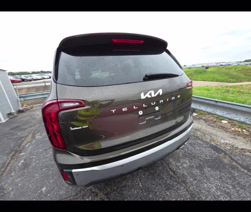 2024 Dark Moss Kia Telluride S FWD SUV