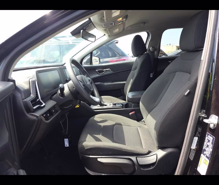 2025 Fusion Black Kia Sportage LX FWD SUV