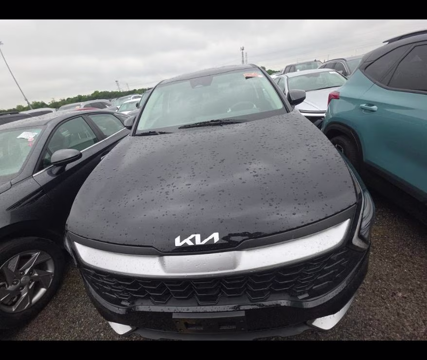 2025 Fusion Black Kia Sportage Hybrid LX FWD SUV