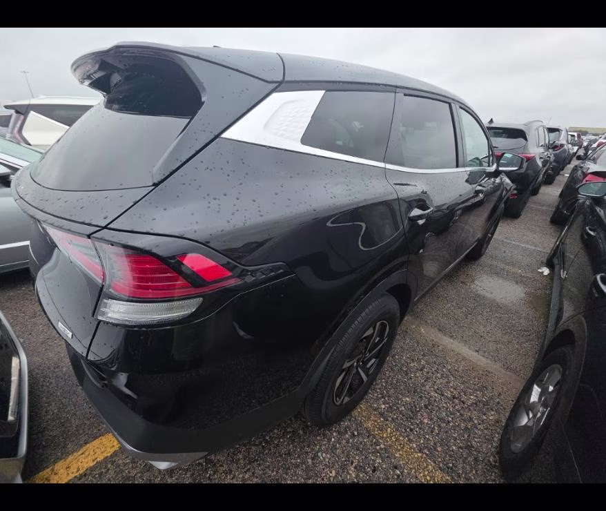 2025 Fusion Black Kia Sportage Hybrid LX FWD SUV