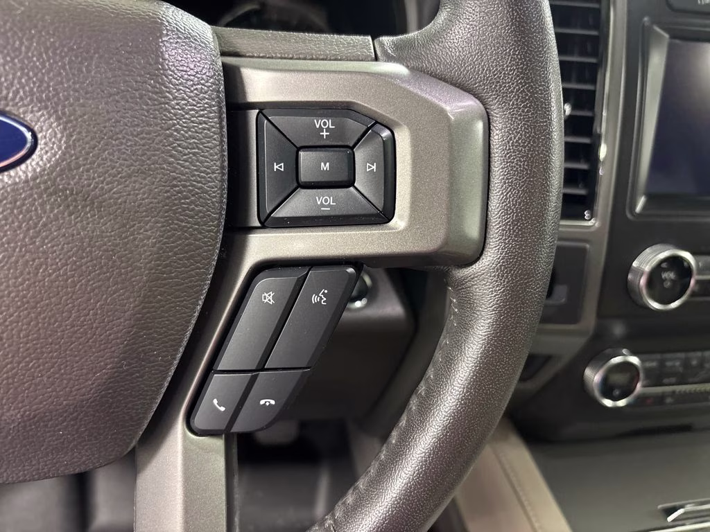 2021 White Metallic Ford Expedition Max XLT RWD SUV