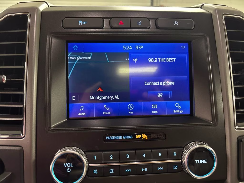 2021 White Metallic Ford Expedition Max XLT RWD SUV
