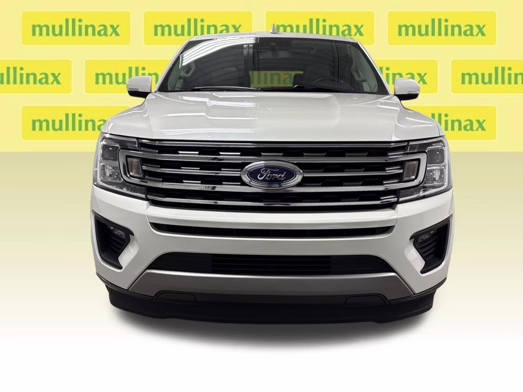 2021 White Metallic Ford Expedition Max XLT RWD SUV