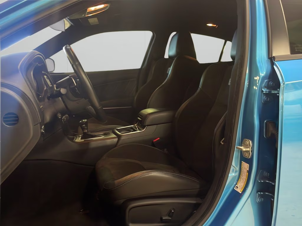2023 B5 Blue Pearlcoat Dodge Charger R/T Scat Pack RWD Sedan