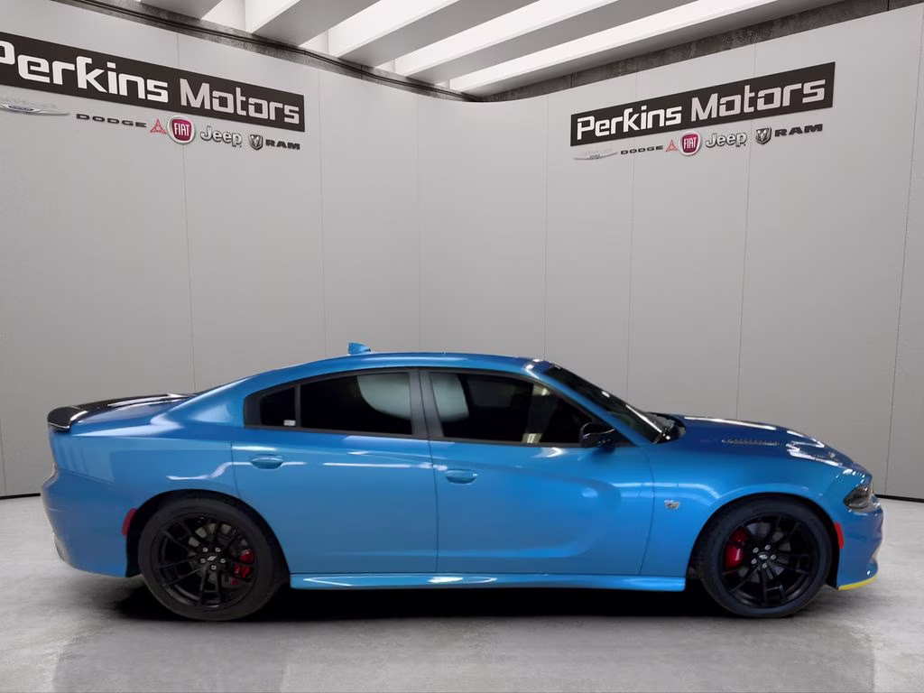 2023 B5 Blue Pearlcoat Dodge Charger R/T Scat Pack RWD Sedan