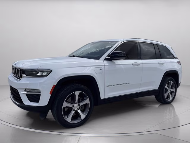 2022 Bright White Clearcoat Jeep Grand Cherokee 4xe 4xe 4X4 SUV