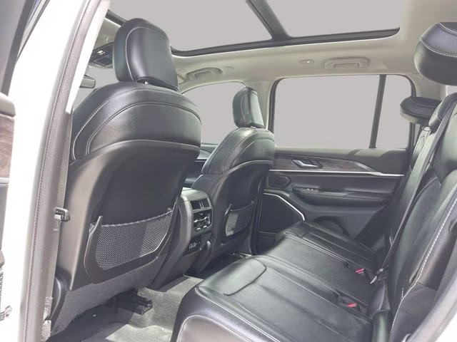 2022 Bright White Clearcoat Jeep Grand Cherokee 4xe 4xe 4X4 SUV