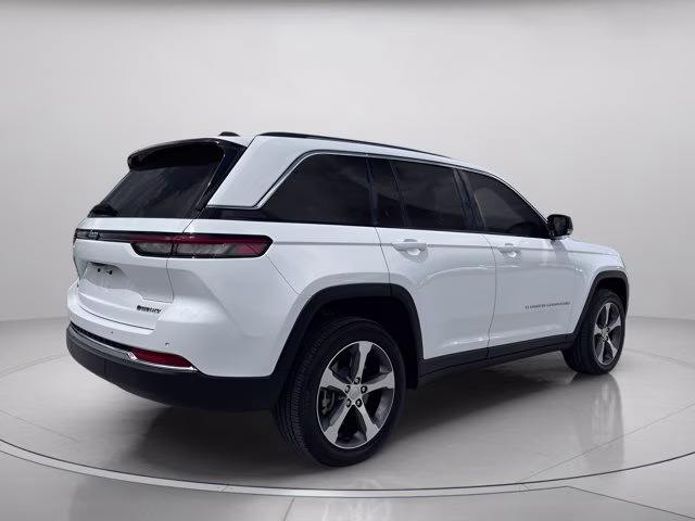 2022 Bright White Clearcoat Jeep Grand Cherokee 4xe 4xe 4X4 SUV