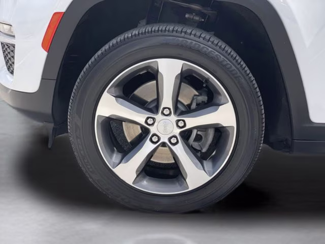 2022 Bright White Clearcoat Jeep Grand Cherokee 4xe 4xe 4X4 SUV