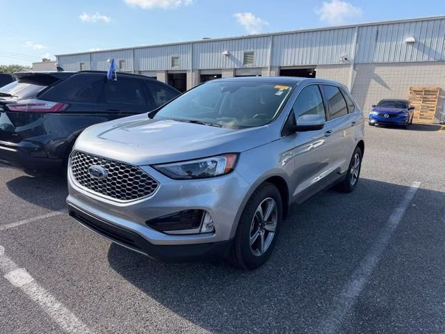 2024 Silver Metallic Ford Edge SEL AWD SUV