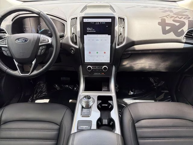 2024 Silver Metallic Ford Edge SEL AWD SUV