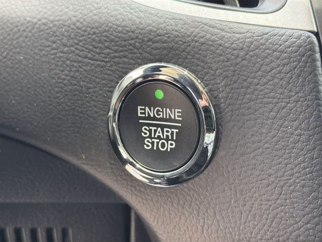 2024 Silver Metallic Ford Edge SEL AWD SUV