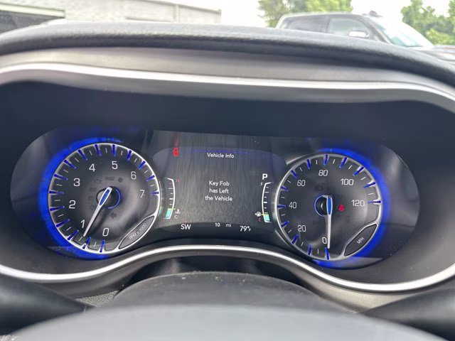2027 Diamond Black Crystal Pearlcoat Chrysler Pacifica Select FWD Van