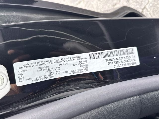2027 Diamond Black Crystal Pearlcoat Chrysler Pacifica Select FWD Van
