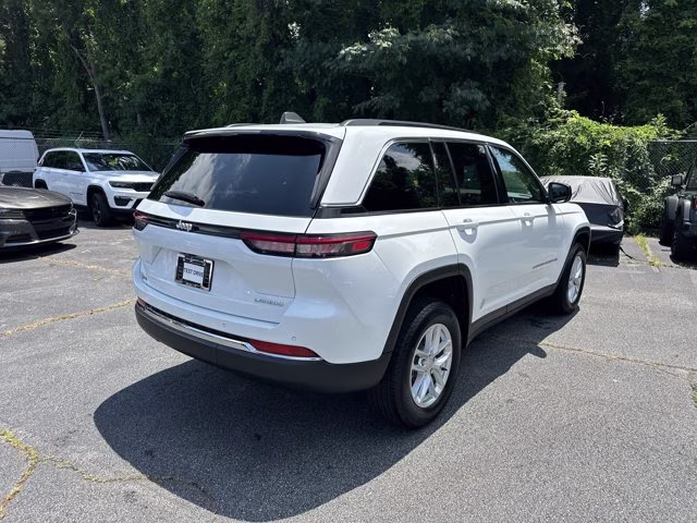 2026 Bright White Clearcoat Jeep Grand Cherokee Laredo X RWD SUV