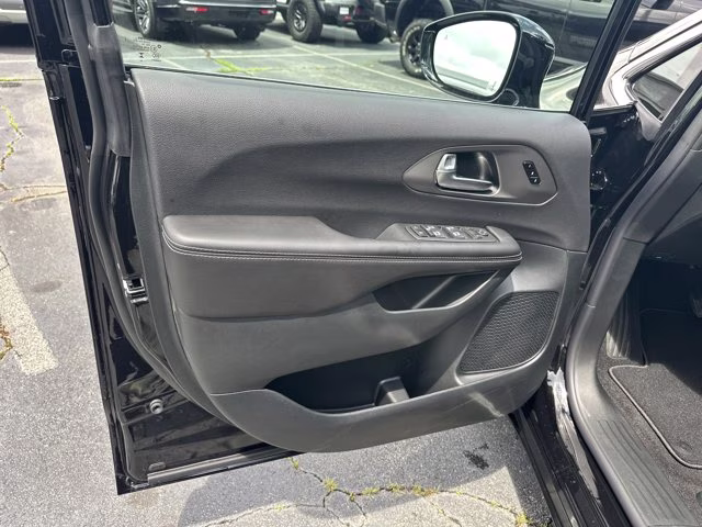 2027 Pxj Chrysler Pacifica Select FWD Van