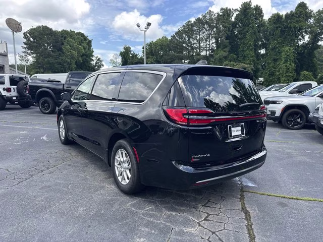 2027 Pxj Chrysler Pacifica Select FWD Van