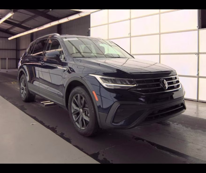 2022 Atlantic Blue Metallic Volkswagen Tiguan SE AWD SUV