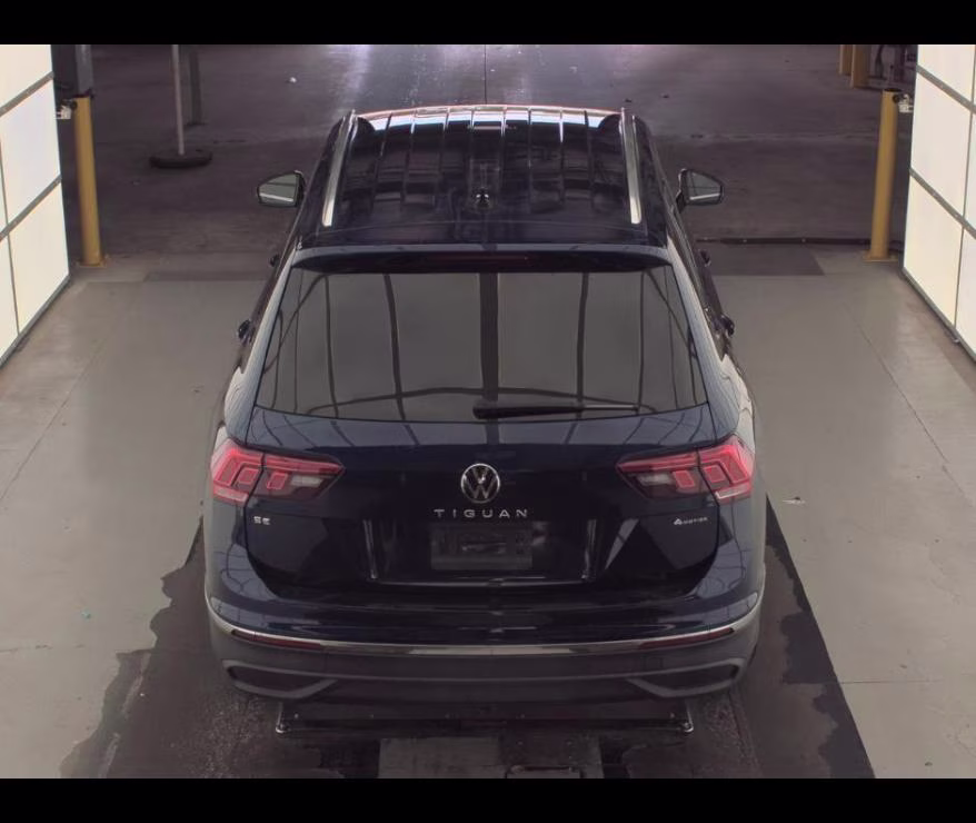 2022 Atlantic Blue Metallic Volkswagen Tiguan SE AWD SUV