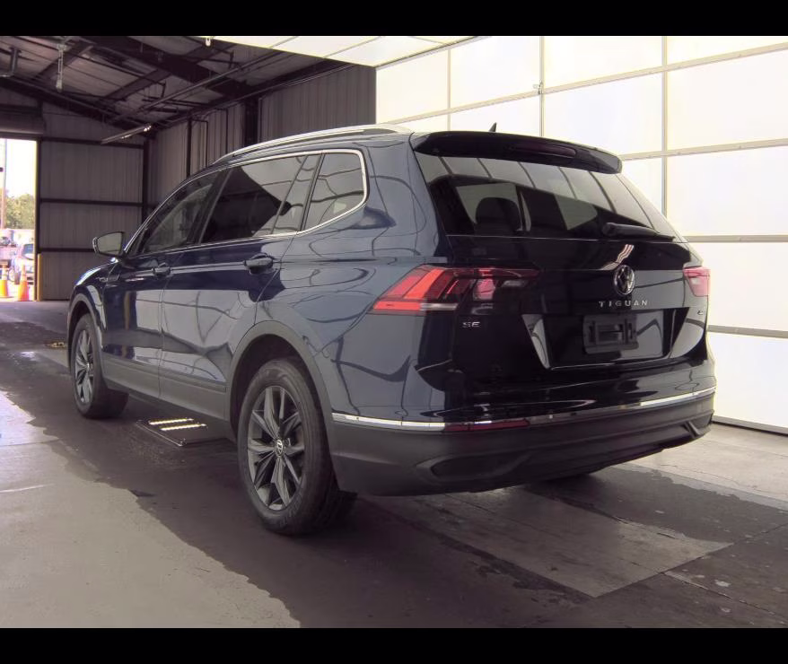 2022 Atlantic Blue Metallic Volkswagen Tiguan SE AWD SUV