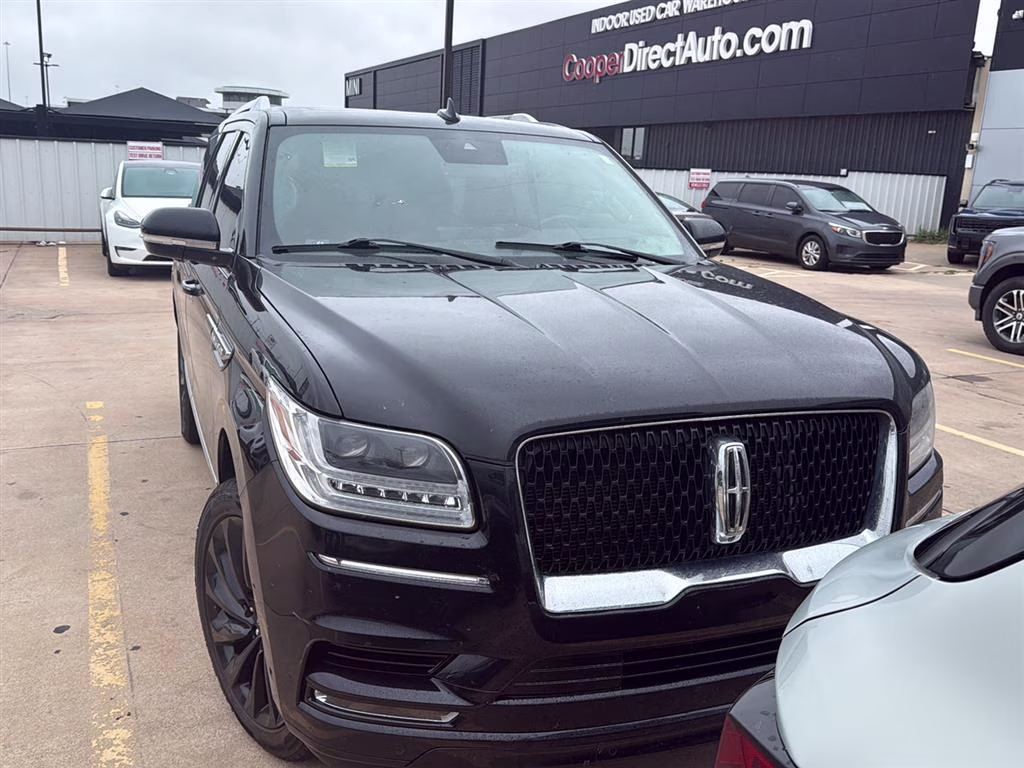 2021 Infinite Black Lincoln Navigator Reserve 4X4 SUV