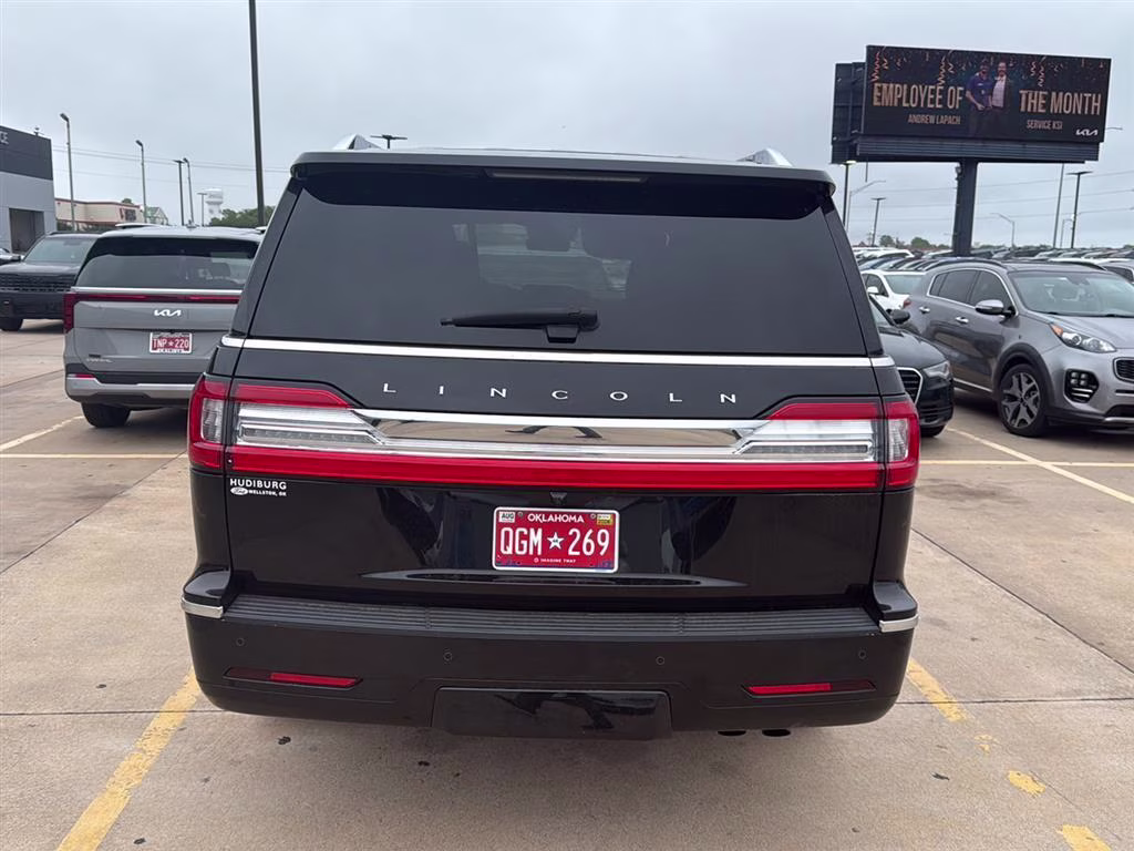 2021 Infinite Black Lincoln Navigator Reserve 4X4 SUV