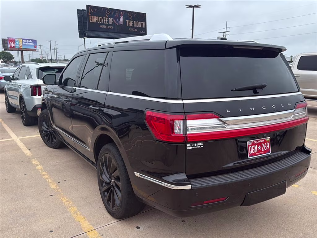2021 Infinite Black Lincoln Navigator Reserve 4X4 SUV