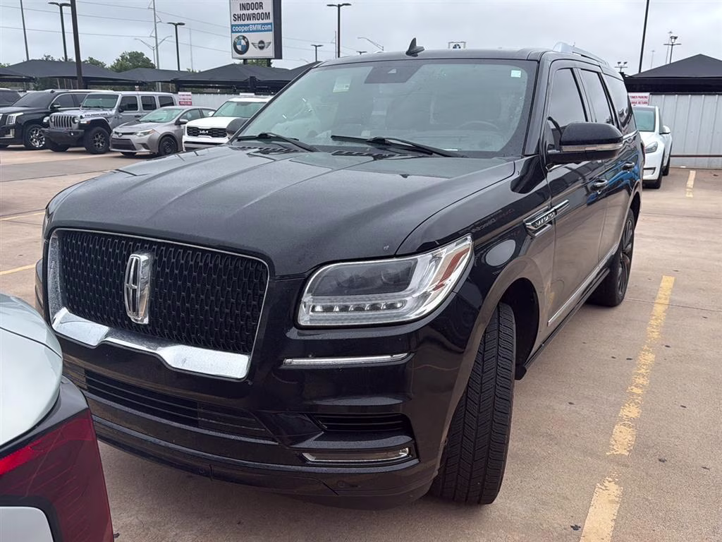2021 Infinite Black Lincoln Navigator Reserve 4X4 SUV