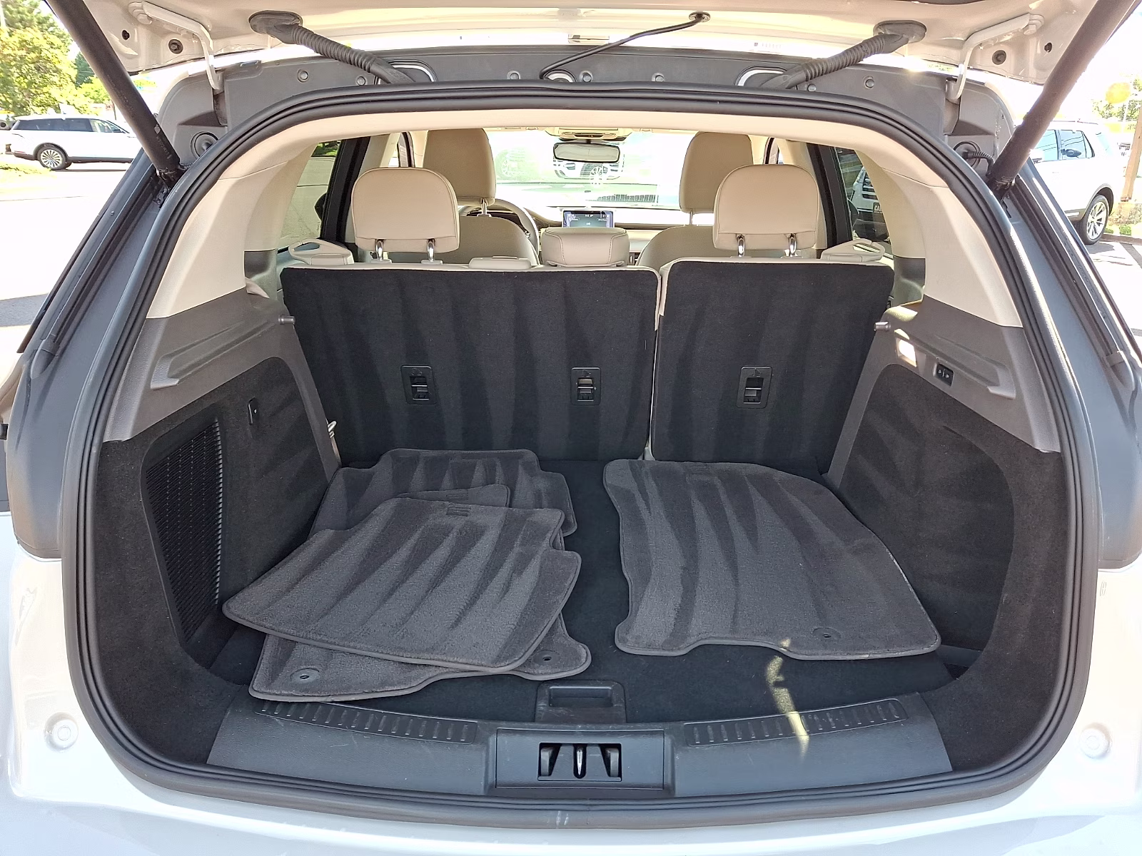 2022 Ceramic Pearl Metallic Tri-Coat - GS Lincoln Corsair Standard AWD