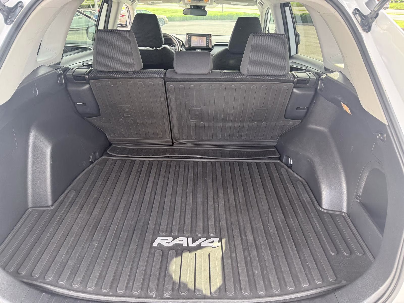 2021 Super White Toyota RAV4 Hybrid LE AWD SUV