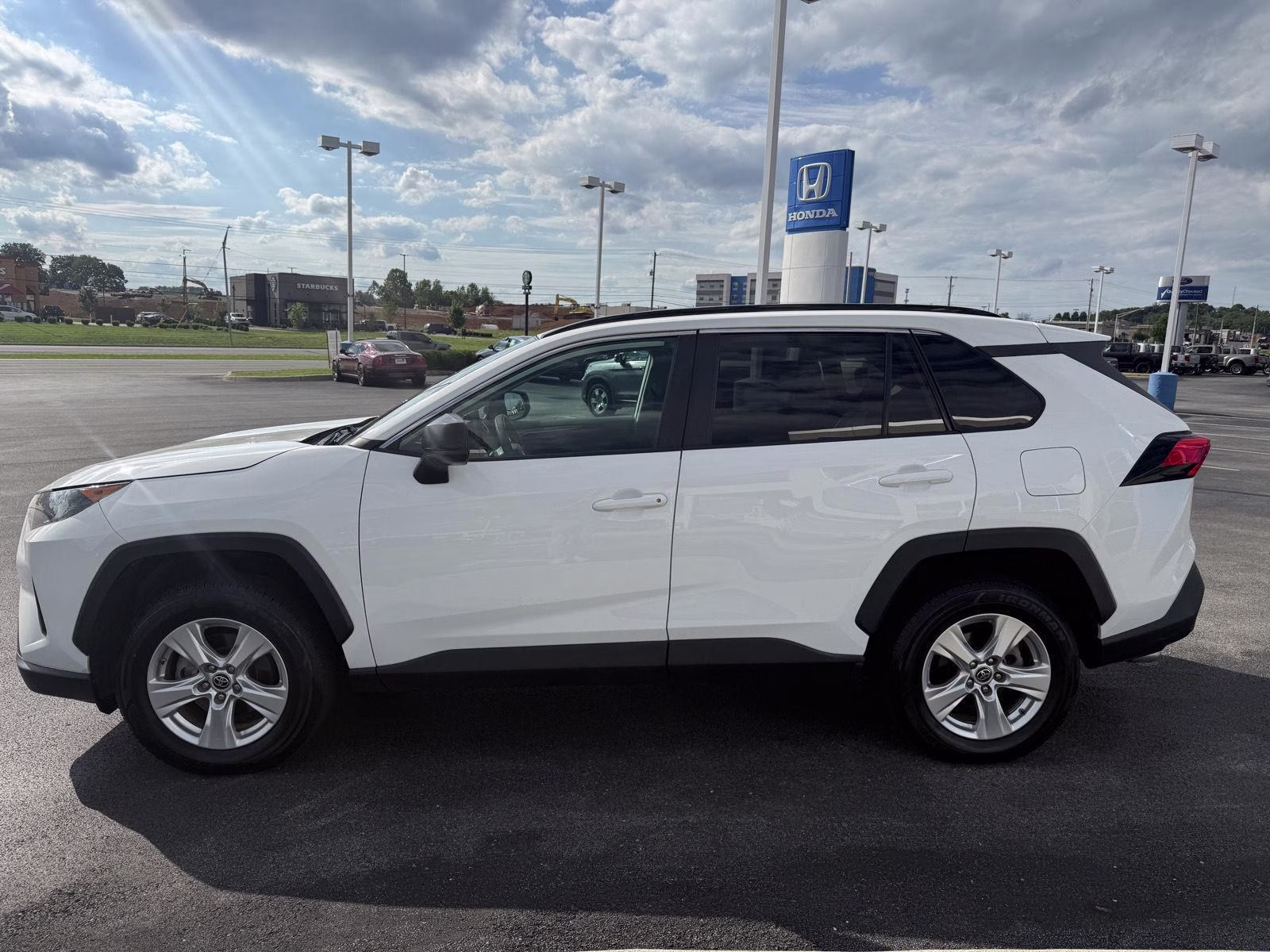 2021 Super White Toyota RAV4 Hybrid LE AWD SUV