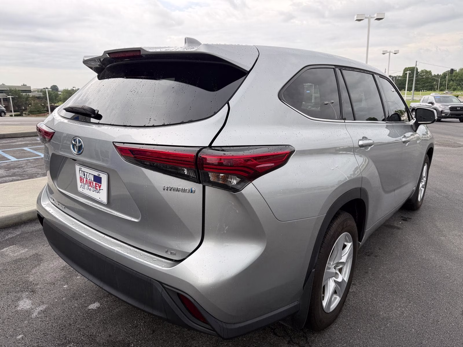 2021 Toyota Highlander Hybrid LE AWD SUV
