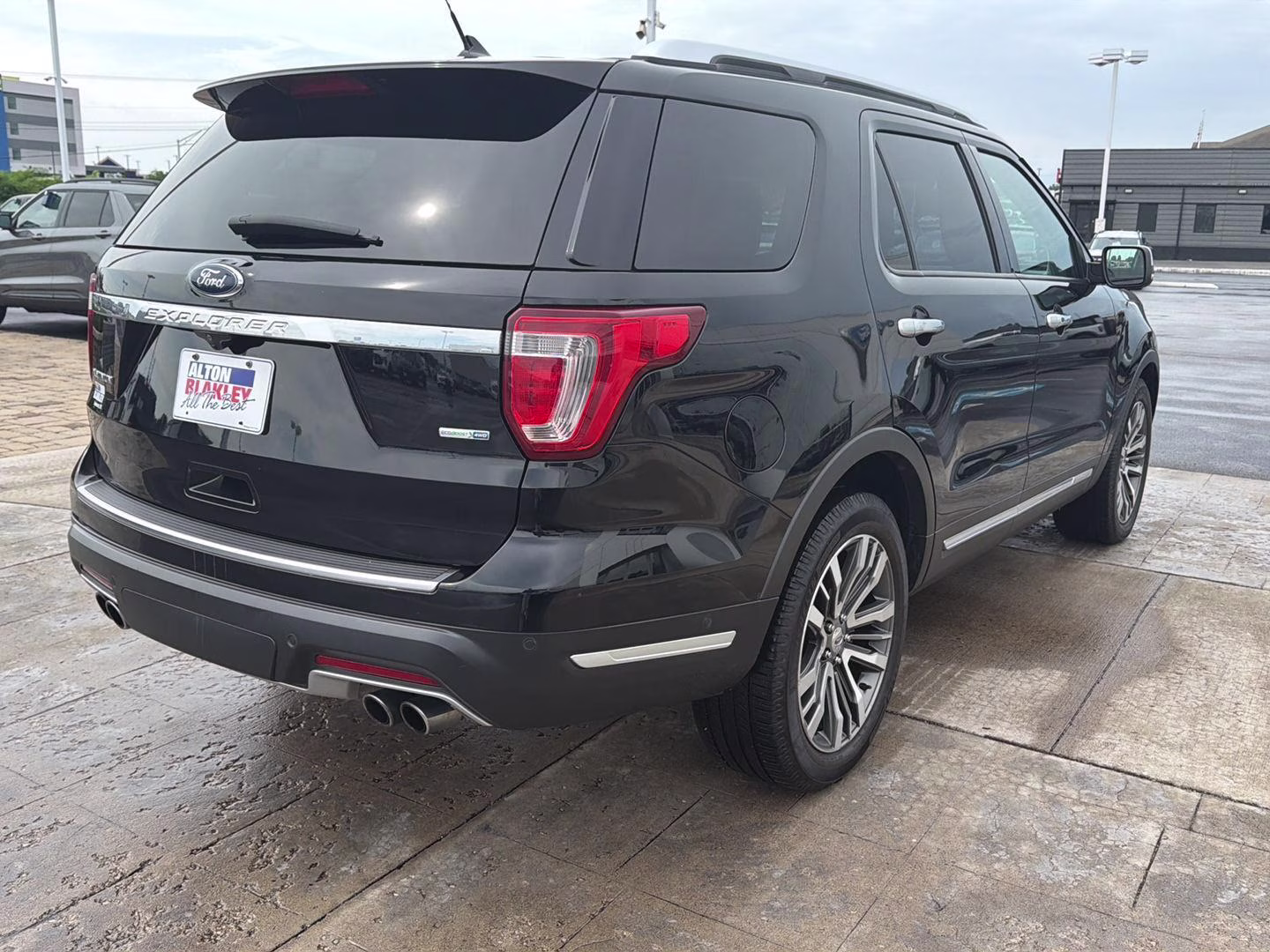 2018 Shadow Black Ford Explorer Platinum 4X4 SUV