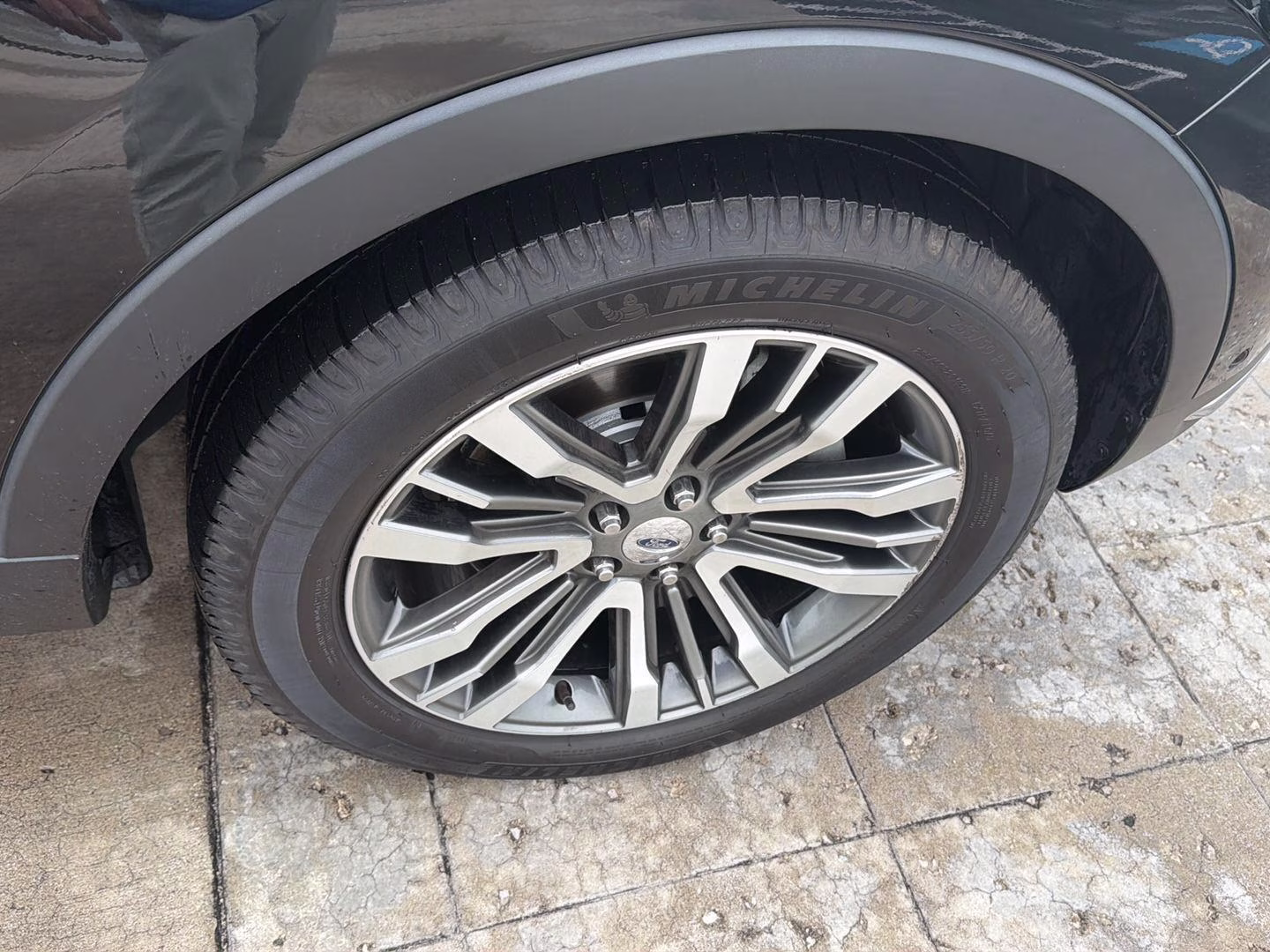 2018 Shadow Black Ford Explorer Platinum 4X4 SUV