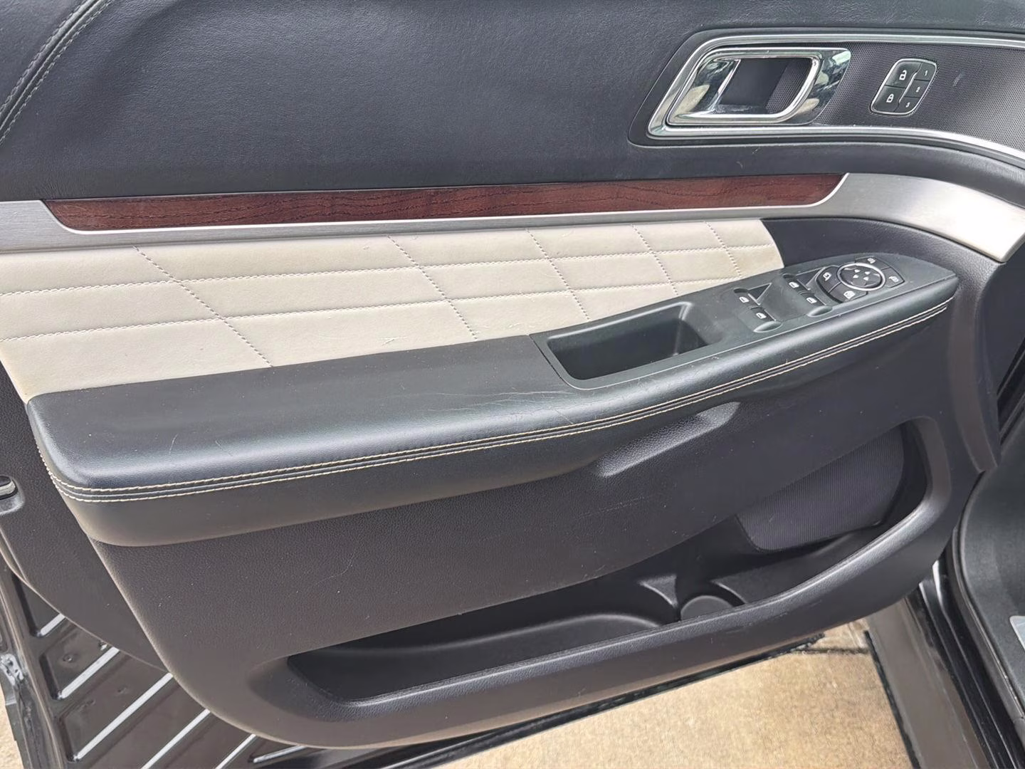 2018 Shadow Black Ford Explorer Platinum 4X4 SUV