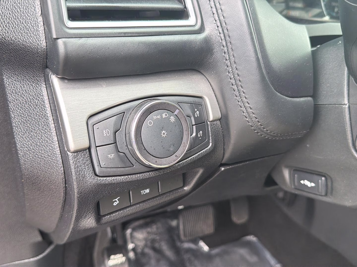 2018 Shadow Black Ford Explorer Platinum 4X4 SUV