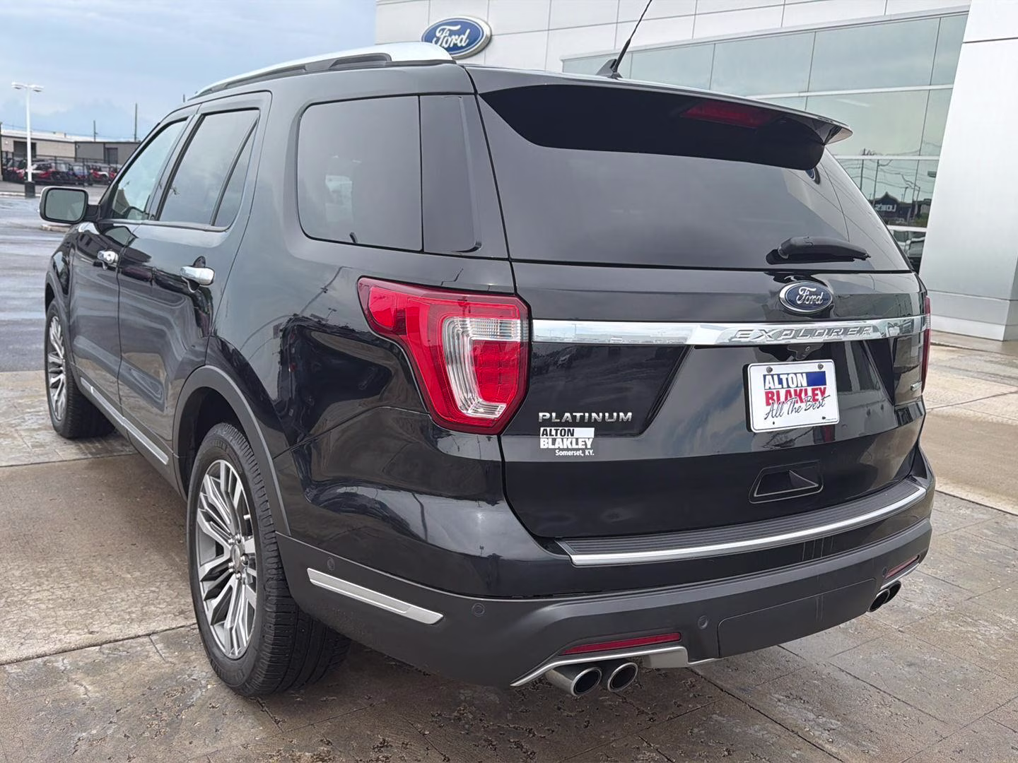 2018 Shadow Black Ford Explorer Platinum 4X4 SUV