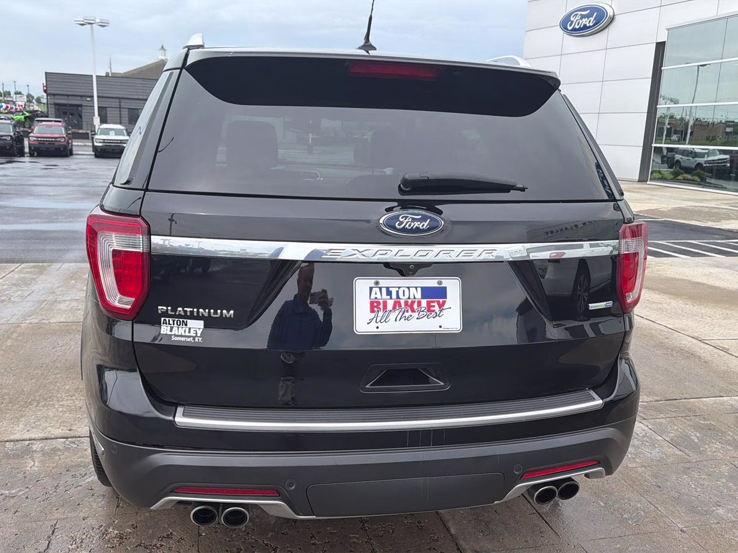2018 Shadow Black Ford Explorer Platinum 4X4 SUV