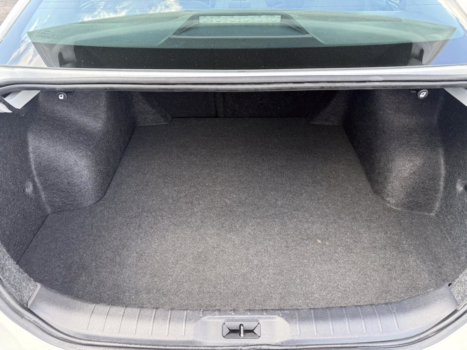 2024 Glacier White Nissan Altima 2.5 S FWD Sedan