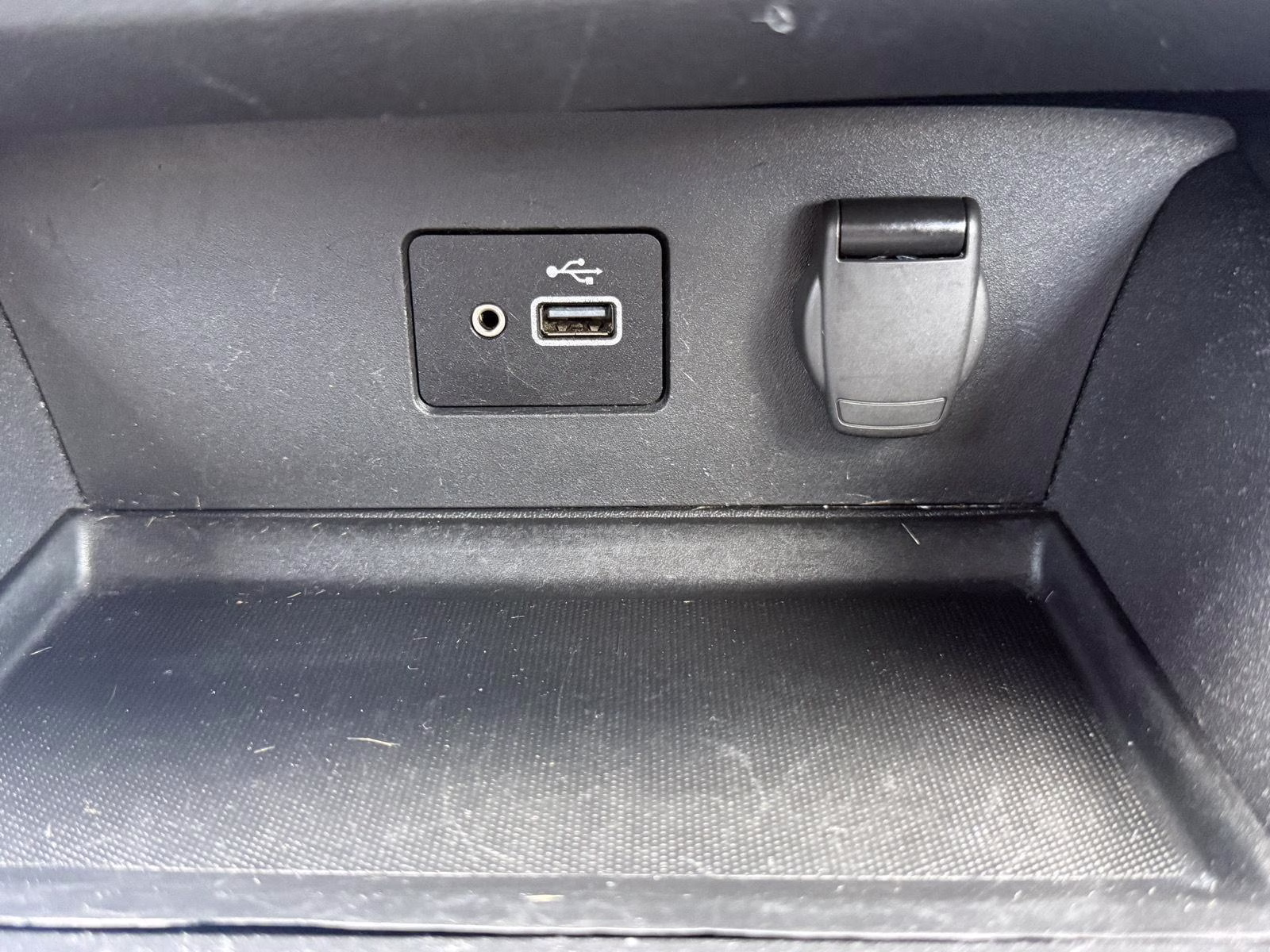 2024 Glacier White Nissan Altima 2.5 S FWD Sedan