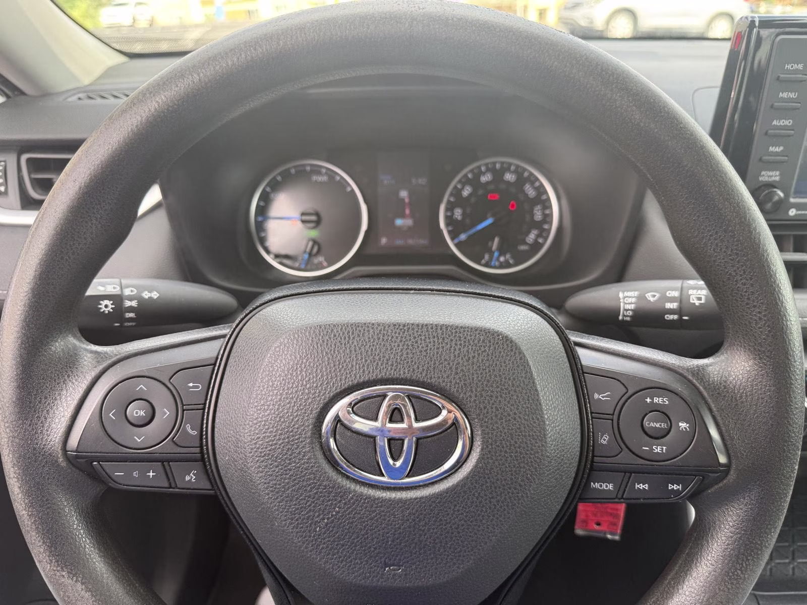 2021 Super White Toyota RAV4 Hybrid LE AWD SUV