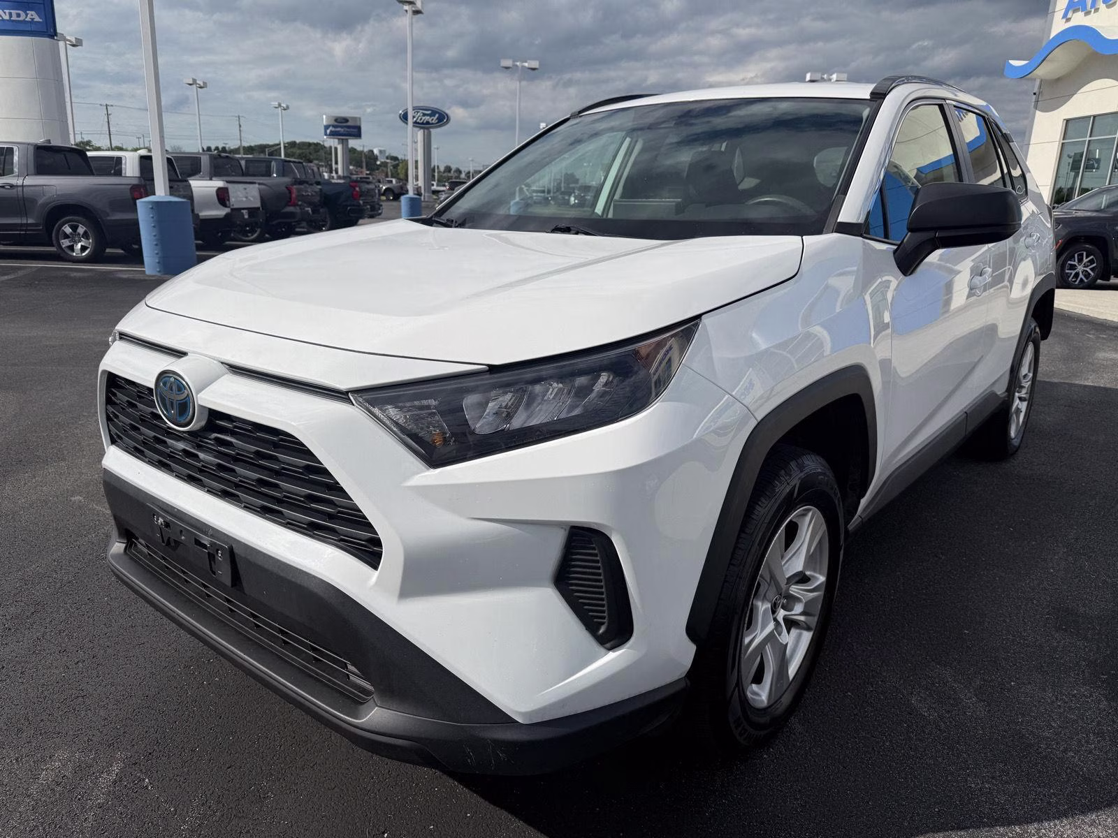 2021 Super White Toyota RAV4 Hybrid LE AWD SUV